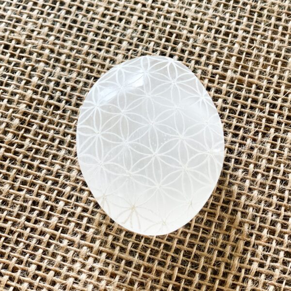 Healing Touchstone - Selenitt Flower of life