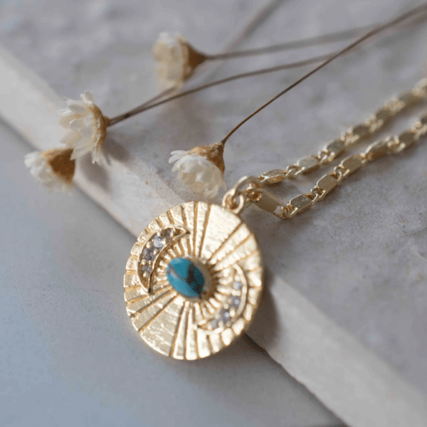 Half moon - Protection, Love & communication turkis halssmykke