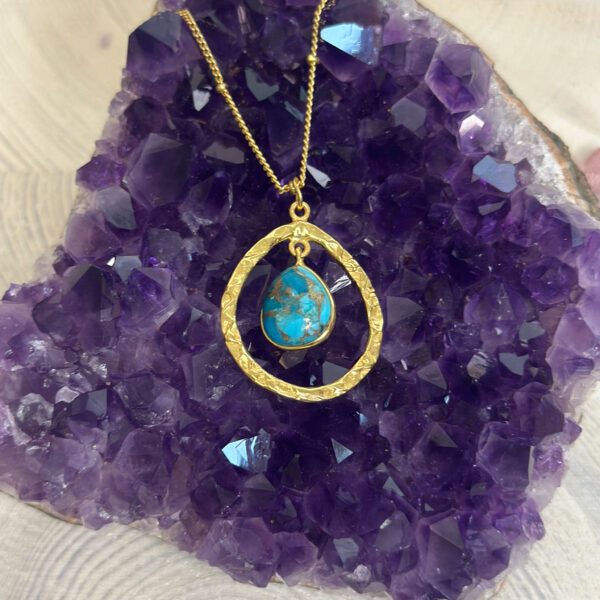 Love drop – Turkis halssmykke